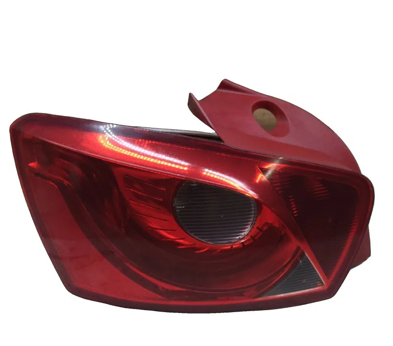FEU ARRIERE GAUCHE SEAT IBIZA IV 6J4945095H