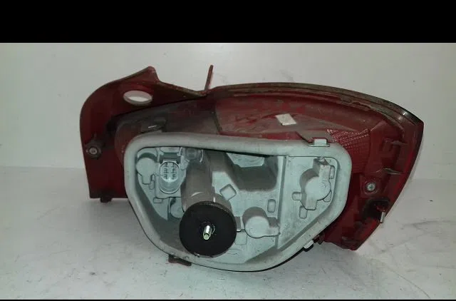 Feu arrière gauche Seat IBIZA IV (6J5, 6P1) 1.2 (2009-2011) occasion