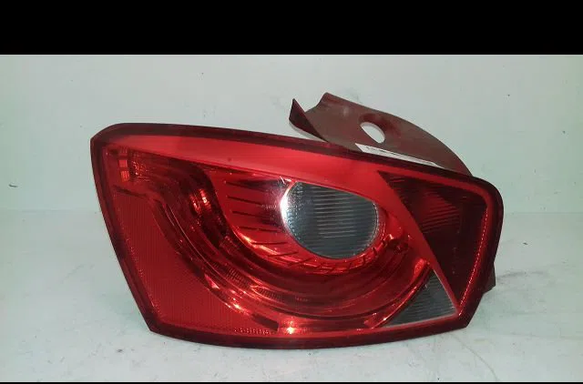 Feu arrière gauche Seat IBIZA IV (6J5, 6P1) 1.2 (2009-2011) occasion