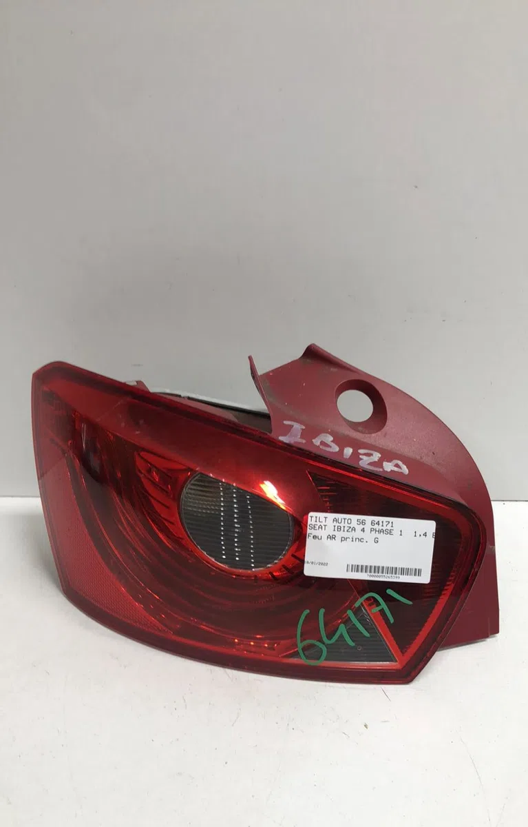 Feu arrière gauche Seat IBIZA IV (6J5, 6P1) 1.4 (2008-2015) occasion