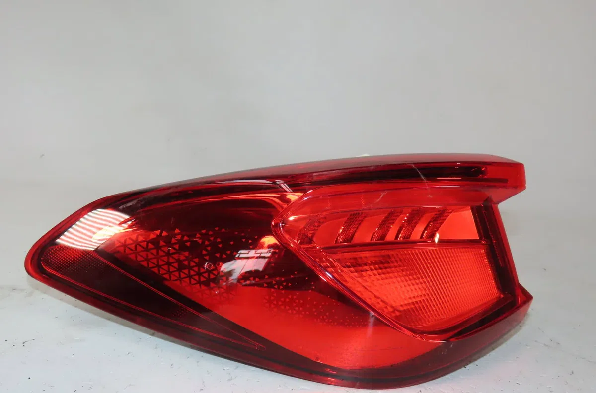 Feu arrière gauche Seat LEON (KL1) 1.0 tsi (2020) occasion