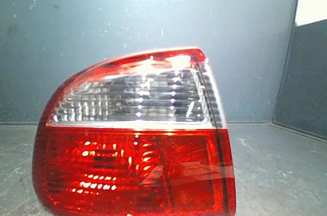 Feu arrière gauche SEAT TOLEDO 2002 occasion