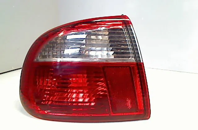 Feu arrière gauche SEAT TOLEDO II  1.9 TDI 110 occasion