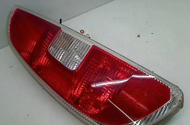 Feu arrière gauche Skoda ROOMSTER (5J7) 1.9 tdi (2006-2010) 5 portes occasion