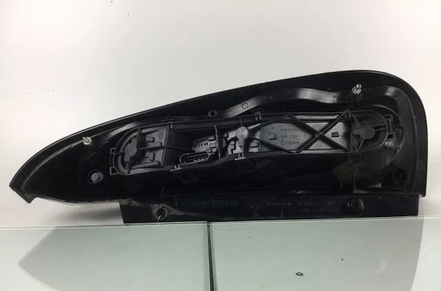 Feu arrière gauche SMART FORFOUR occasion