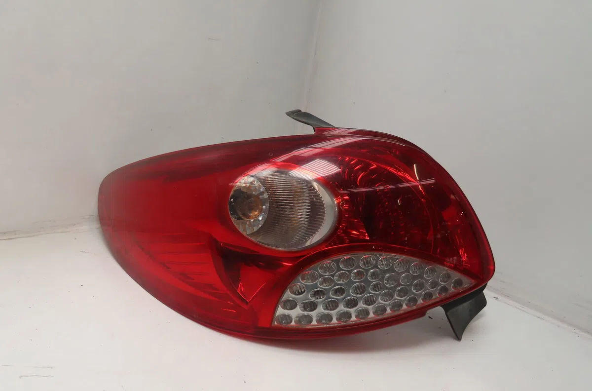 Feu arrière gauche Smart FORTWO Coupé (450) 0.7 (450.352, 450.332) (2004-2007) occasion