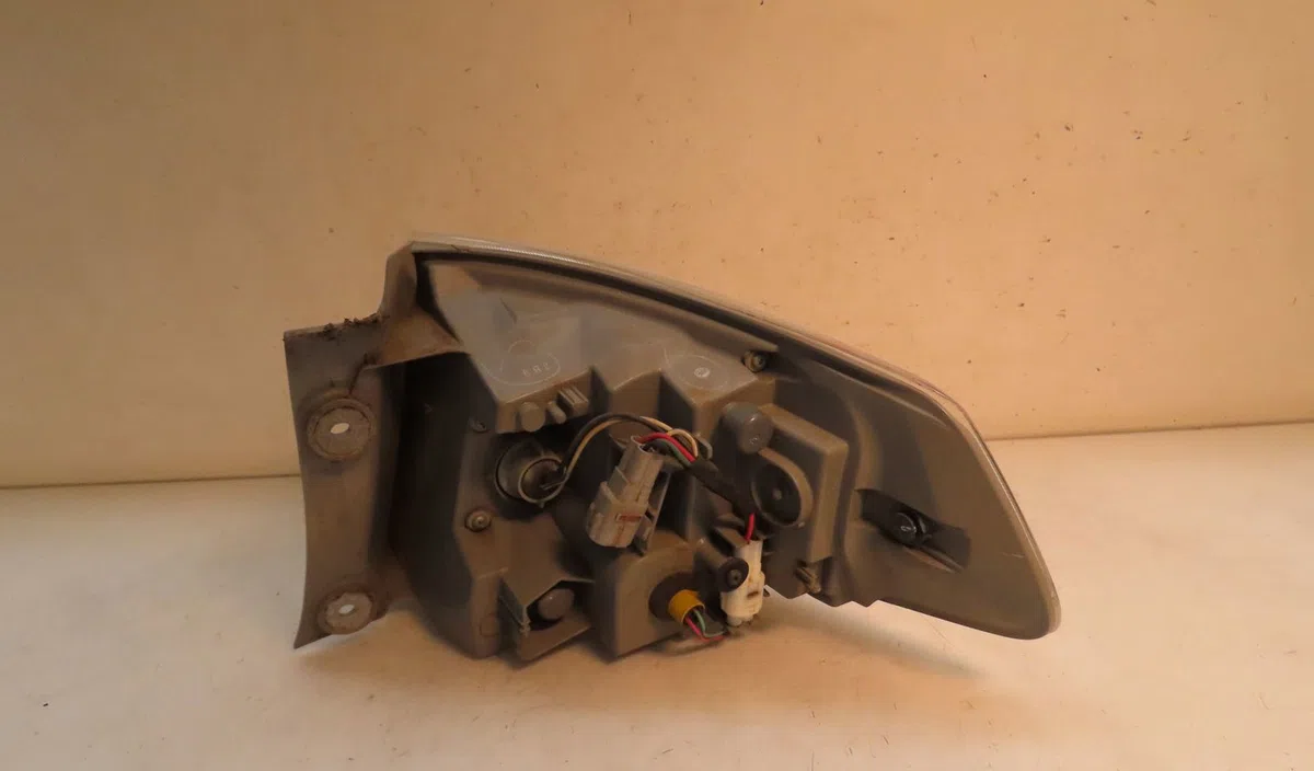 Feu arrière gauche Subaru IMPREZA 3-5 portes (GR, GH, G3) 1.5 awd (gh3) (2008-2012) occasion