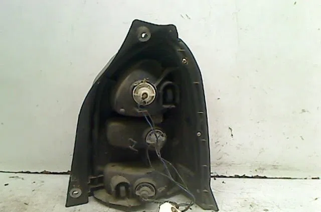 Feu arrière gauche Suzuki ALTO VI (FF) 1.1 (rf410) (2004-2008) occasion