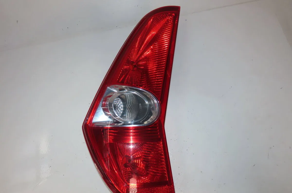 Feu arrière gauche Suzuki SPLASH (EX) 1.2 (a5b 412) (2008) occasion