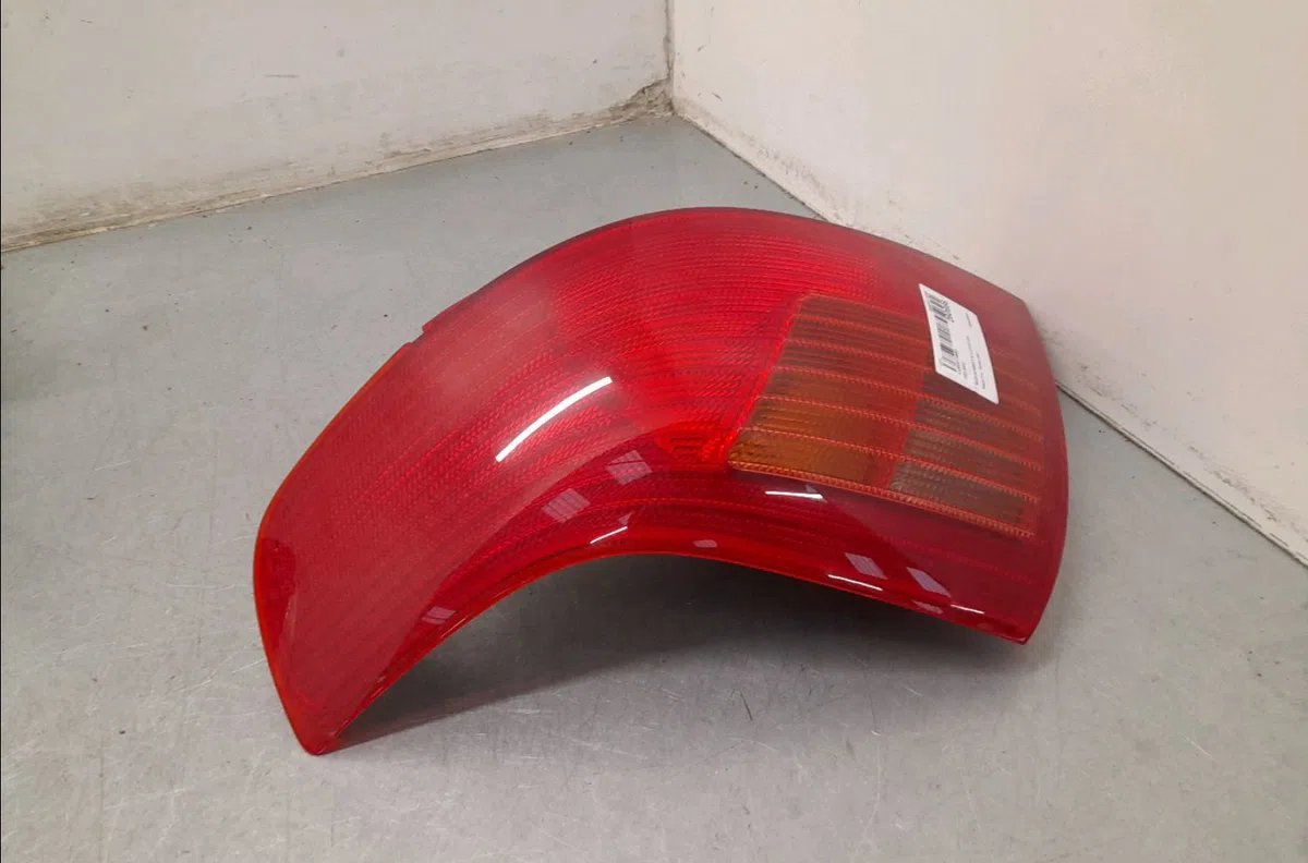 Feu arrière gauche Suzuki SWIFT III (MZ, EZ) 1.3 4x4 (rs 413) (2006) occasion