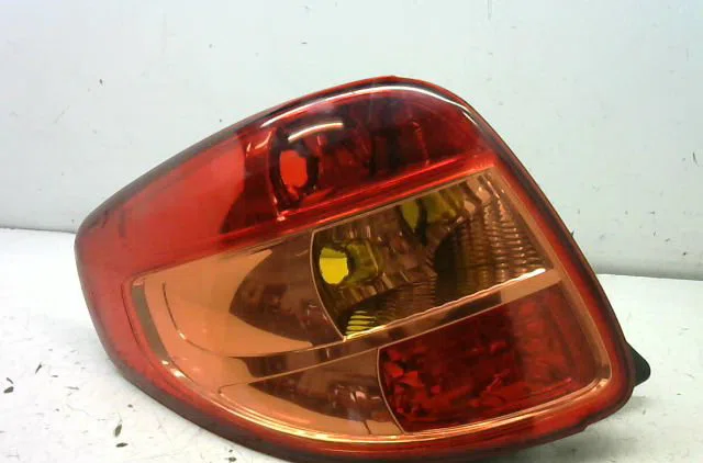 Feu arrière gauche Suzuki SX4 (EY, GY) 2.0 ddis 4x4 (rw 420d) (2009) occasion