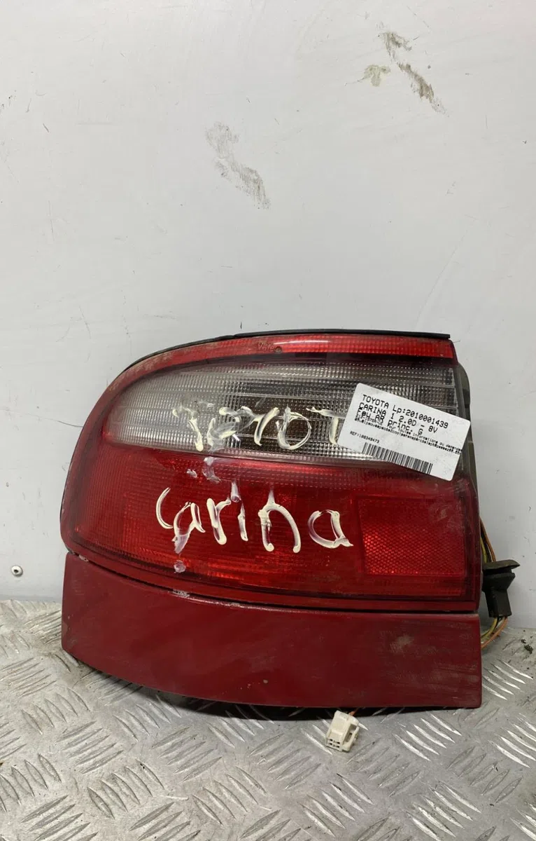Feu arrière gauche TOYOTA CARINA 1 occasion