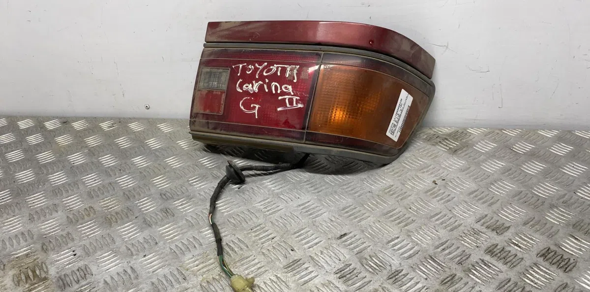 Feu arrière gauche TOYOTA CARINA 2 occasion