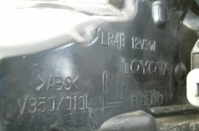 Feu arrière gauche Toyota COROLLA 3-5 portes (_E21_) 1.8 hybrid (zwe211) (2018) 5 portes occasion