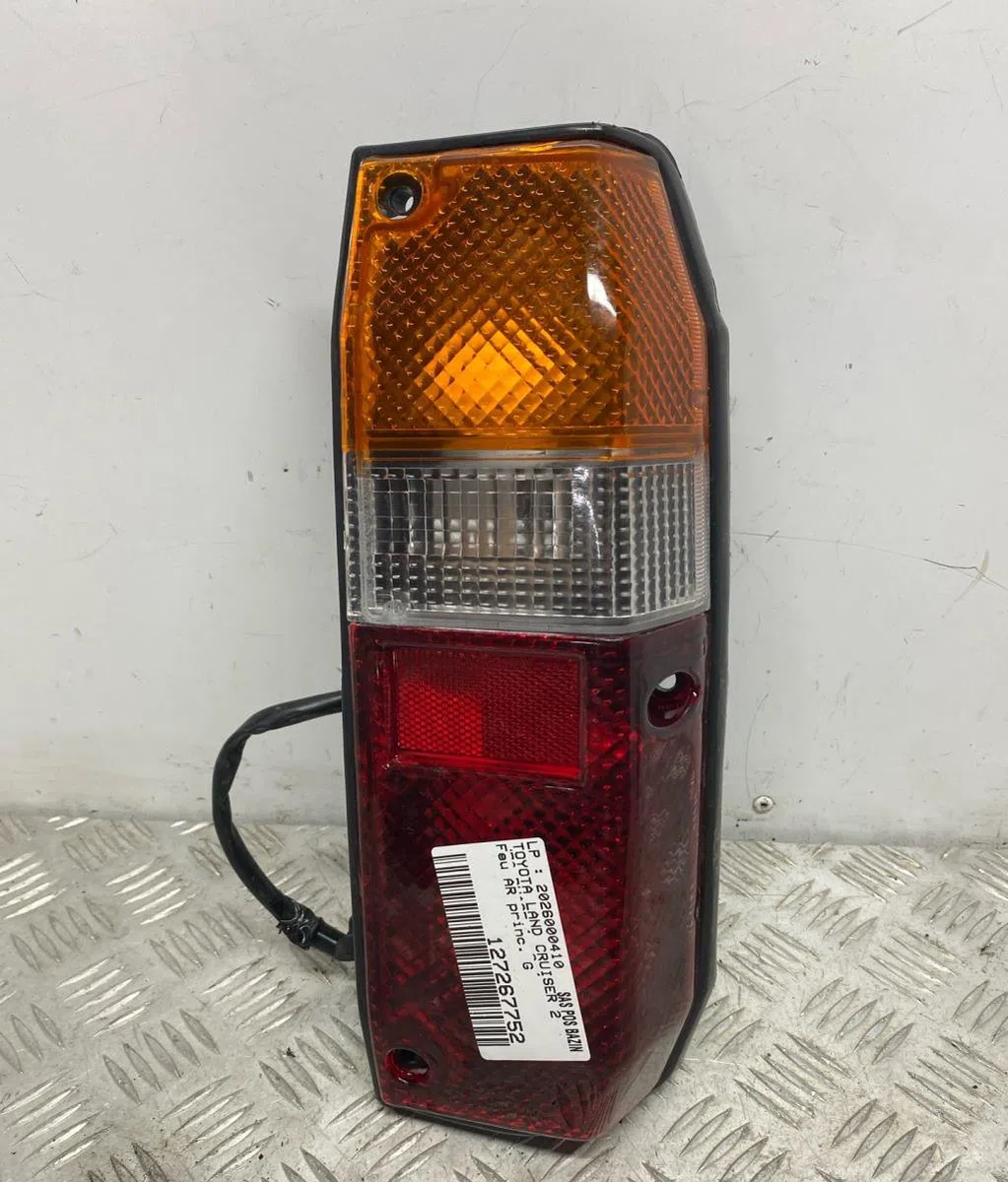 Feu arrière gauche TOYOTA LAND CRUISER 2 J70 PHASE 1 occasion