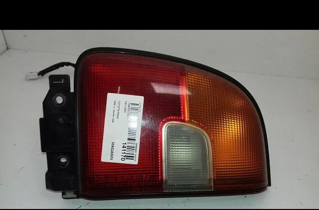 Feu arrière gauche Toyota RAV 4 I (_A1_) 2.0 4wd (sxa10) (1994-2000) occasion