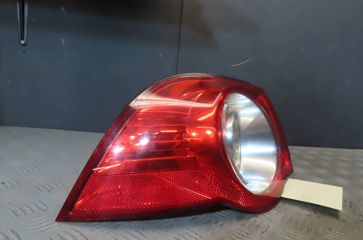 Feu arrière gauche Volkswagen EOS (1F7, 1F8) 2.0 tdi (2006-2008) occasion