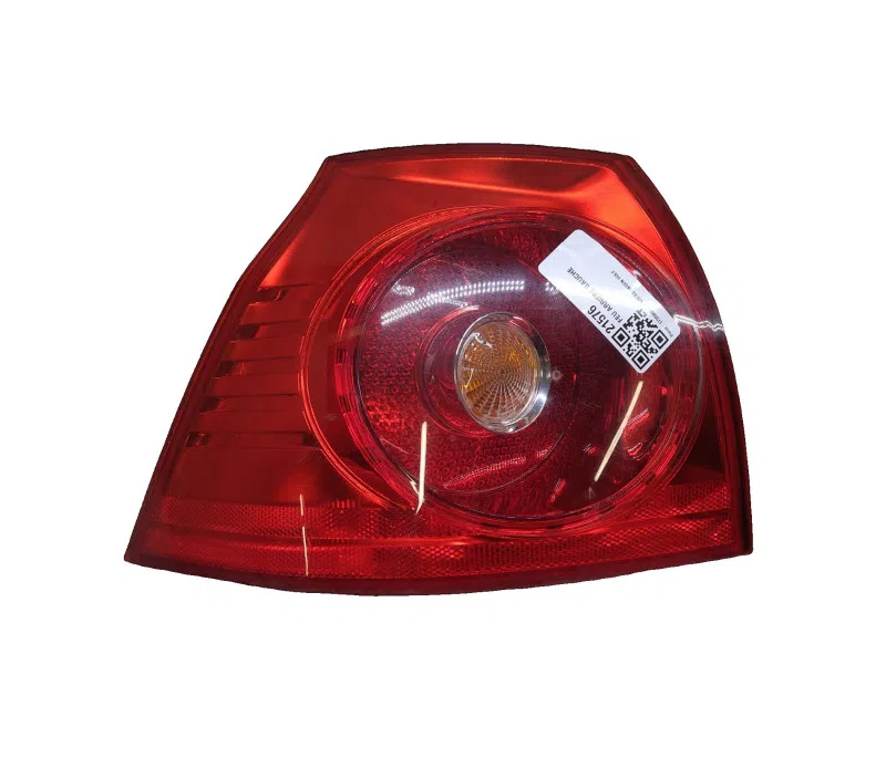 FEU ARRIERE GAUCHE VOLKSWAGEN GOLF 1K6945095AA