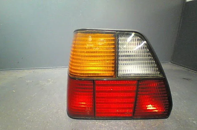 Feu arrière gauche Volkswagen GOLF II (19E, 1G1) 1.6 td (1989-1991) occasion