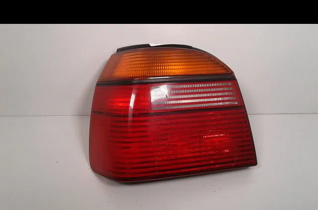 Feu arrière gauche Volkswagen GOLF III (1H1) 1.9 d (1991-1997) occasion