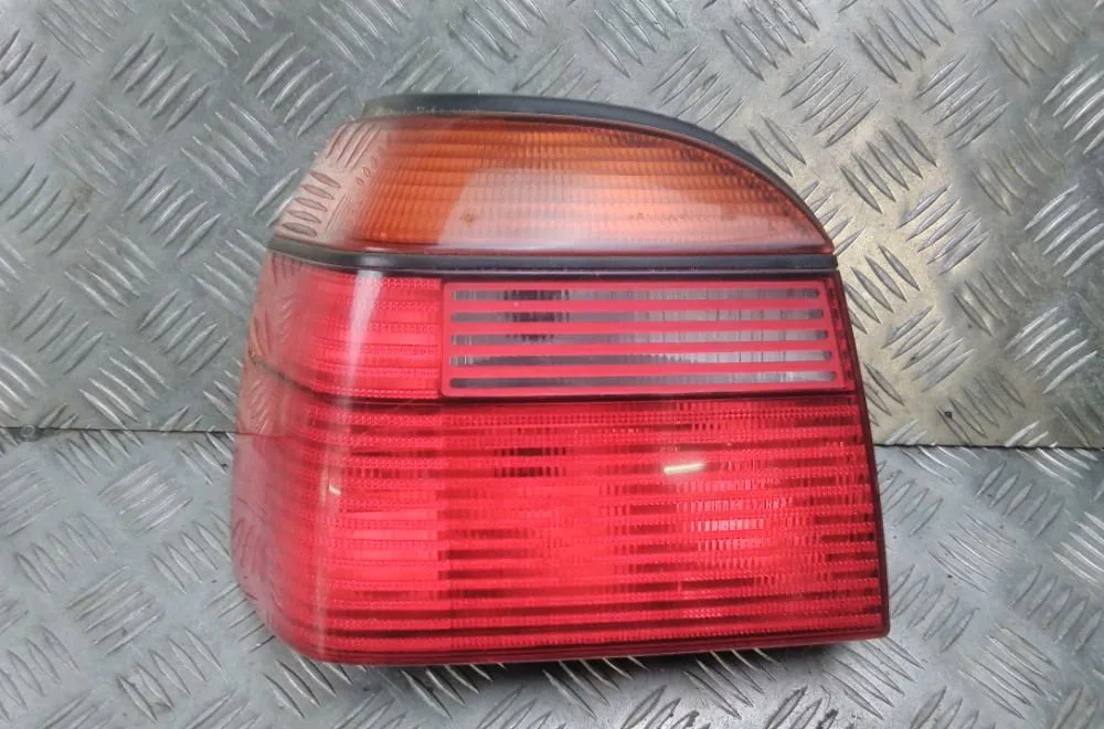 Feu arrière gauche Volkswagen GOLF III (1H1) 1.9 tdi (1993-1997) occasion