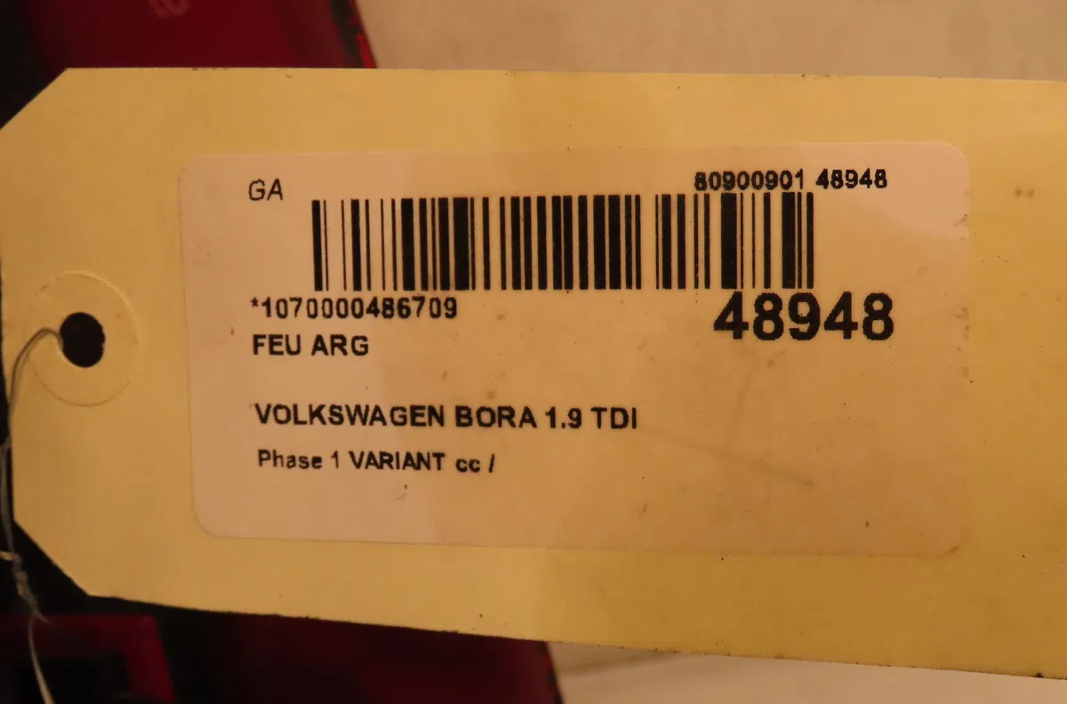 Feu arrière gauche Volkswagen GOLF IV Variant (1J5) 1.9 tdi (1999-2006) occasion