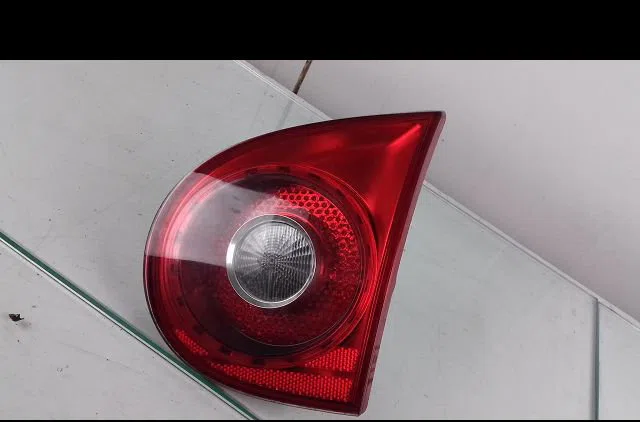 Feu arrière gauche VOLKSWAGEN GOLF occasion