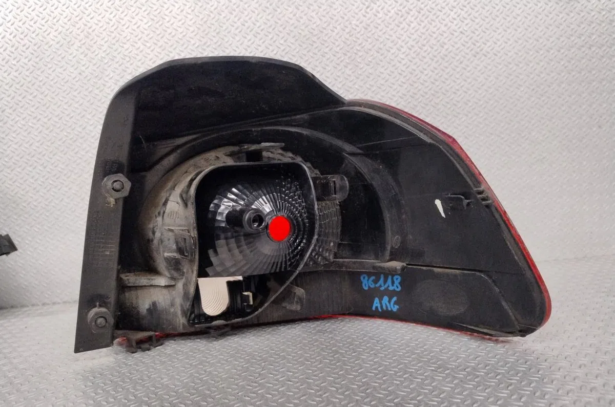 Feu arrière gauche Volkswagen GOLF PLUS V (5M1, 521) 1.4 tsi (2006-2008) occasion