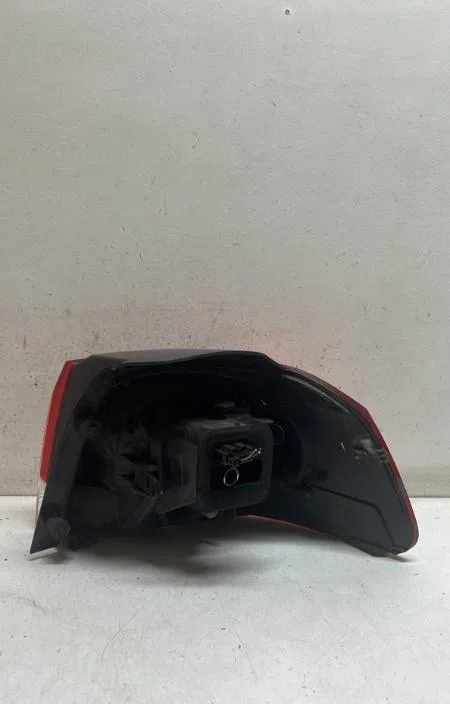Feu arrière gauche Volkswagen GOLF VI (5K1) 1.4 (2008-2012) 5 portes occasion