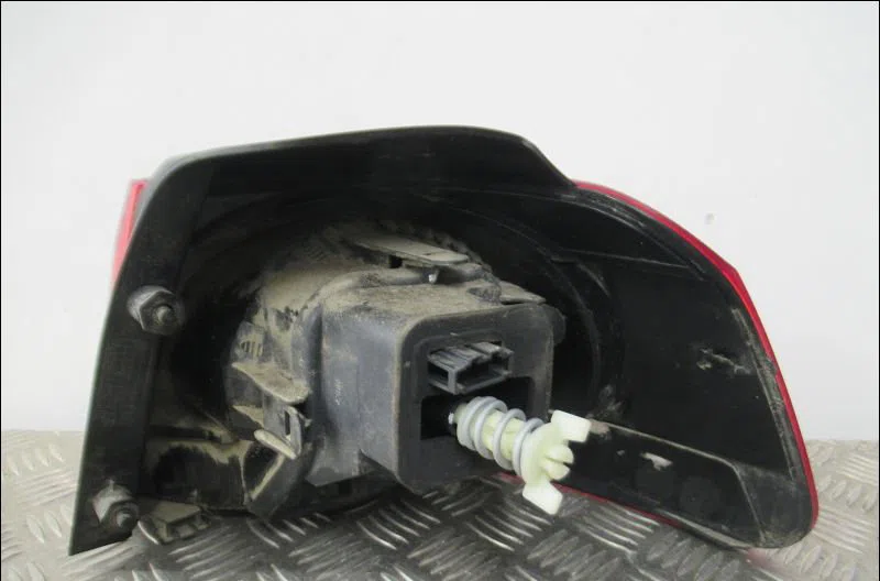 Feu arrière gauche Volkswagen GOLF VI (5K1) 1.4 tsi (2008-2012) 5 portes occasion