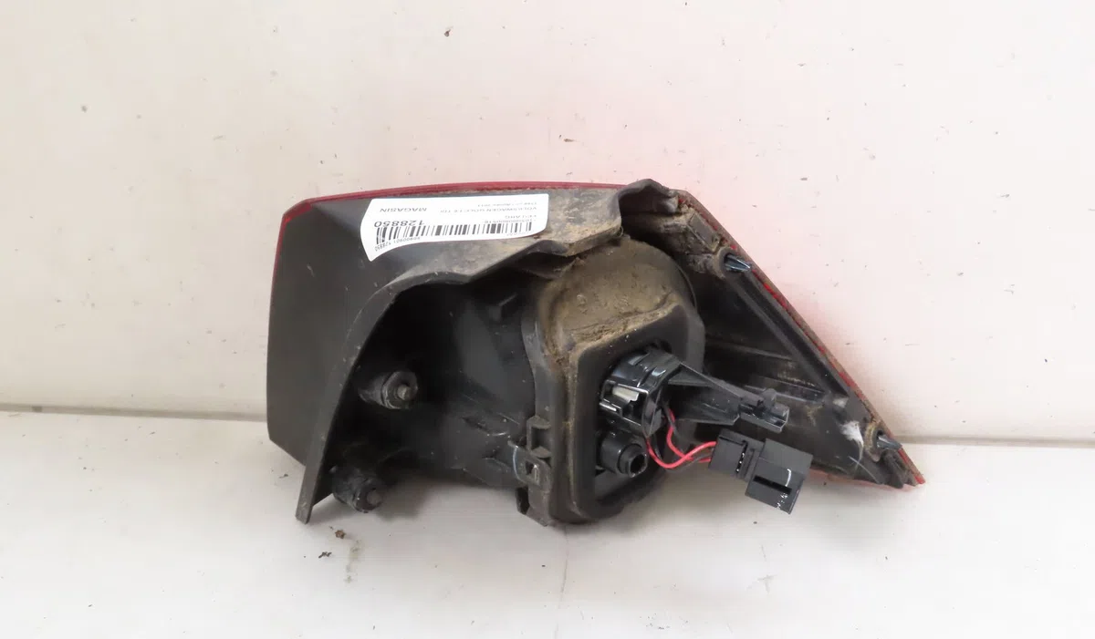 Feu arrière gauche Volkswagen GOLF VII (5G1, BQ1, BE1, BE2) 1.6 tdi (2012-2017) occasion
