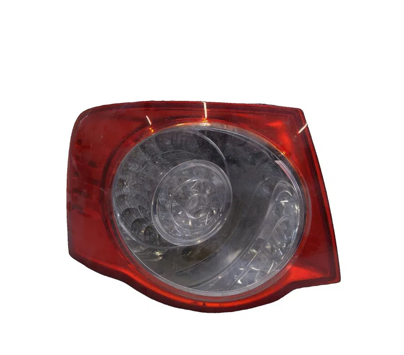 FEU ARRIERE GAUCHE VOLKSWAGEN JETTA III (1K) 1K5945095M