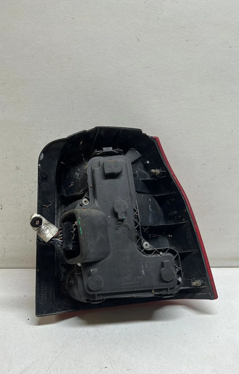 Feu arrière gauche Volkswagen LUPO I (6X1, 6E1) 1.7 sdi (1998-2005) occasion