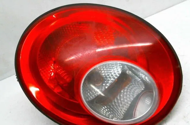Feu arrière gauche Volkswagen NEW BEETLE Décapotable (1Y7) 1.6 (2003-2010) occasion