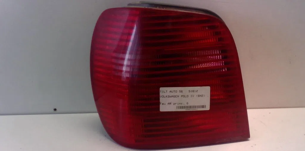 Feu arrière gauche Volkswagen POLO (6N2) 1.9 sdi (1999-2001) 5 portes occasion