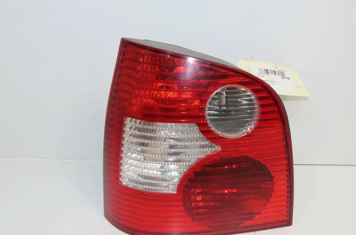 Feu arrière gauche Volkswagen POLO (9N_, 9A_) 1.4 16v (2001-2008) occasion