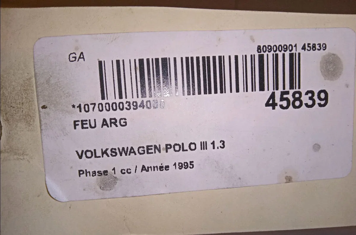 Feu arrière gauche Volkswagen POLO III (6N1) 55 1.3 (1994-1997) occasion