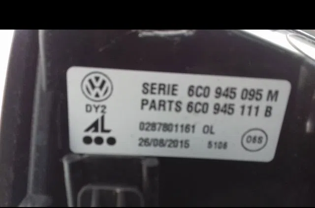 Feu arrière gauche Volkswagen POLO V (6R1, 6C1) 1.0 (2014) occasion
