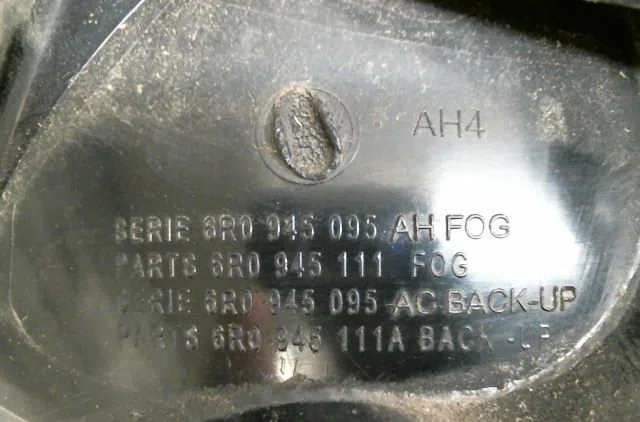 Feu arrière gauche Volkswagen POLO V (6R1, 6C1) 1.4 (6r1) (2009-2014) occasion