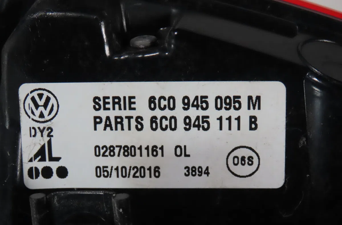 Feu arrière gauche Volkswagen POLO V (6R1, 6C1) 1.8 gti (2014) occasion