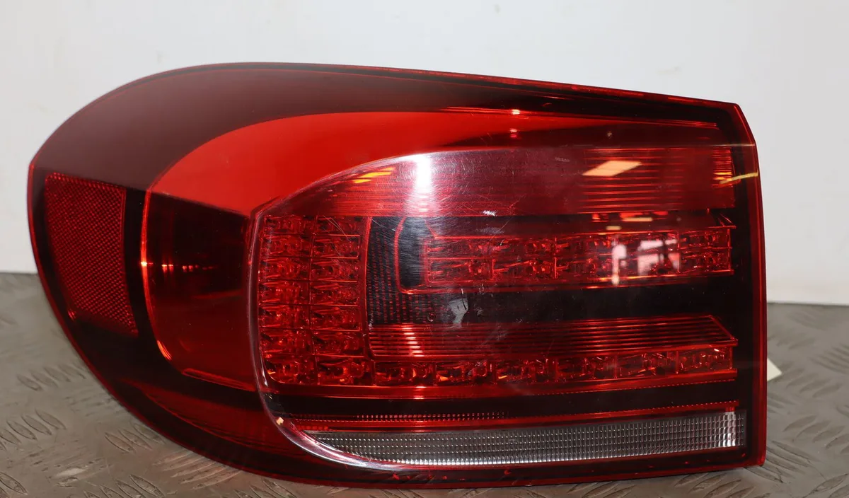 Feu arrière gauche Volkswagen TIGUAN (5N_) 2.0 tdi 4motion (2007-2018) occasion