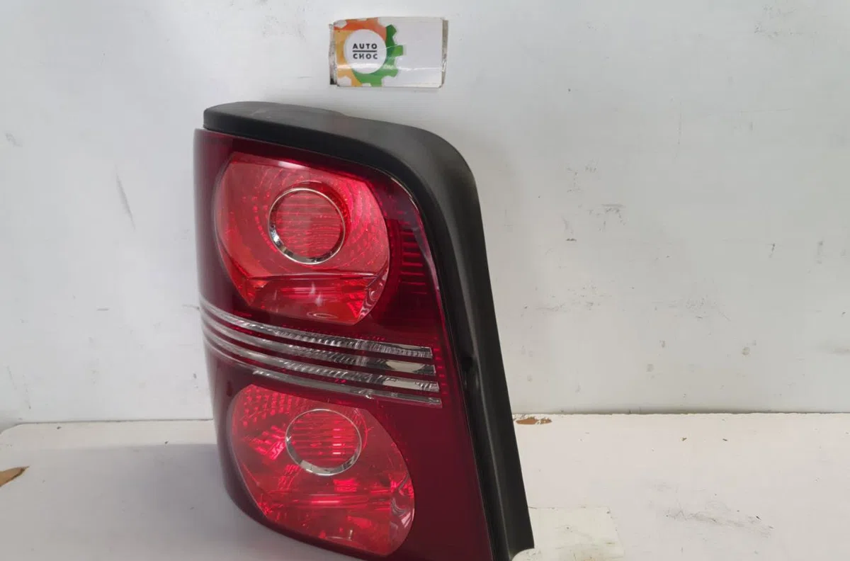 Feu arrière gauche VOLKSWAGEN TOURAN 1 PHASE 2 occasion