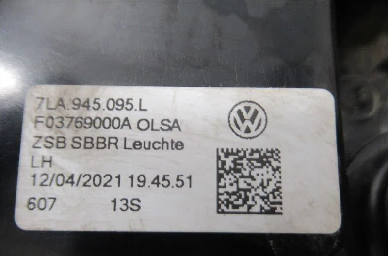 Feu arrière gauche Volkswagen TRANSPORTER VI Camionnette (SGA, SGH, SHA, SHH) 2.0 tdi (2015-2019) occasion