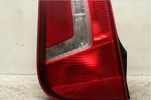 Feu arrière gauche VOLKSWAGEN UP  1.0 75ch occasion