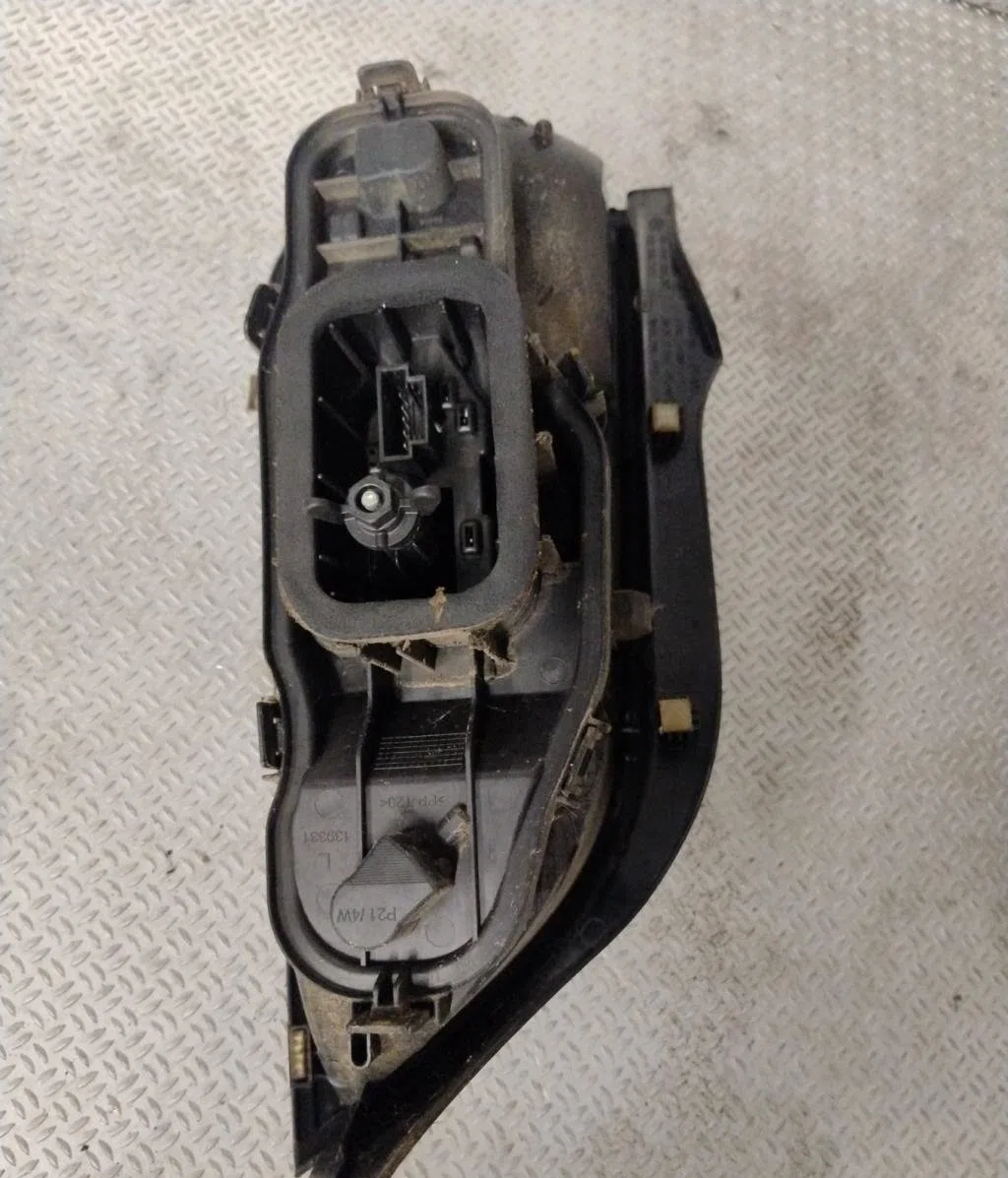 Feu arrière gauche Volkswagen UP! (121, 122, BL1, BL2, BL3, 123) 1.0 (2011-2020) 5 portes occasion