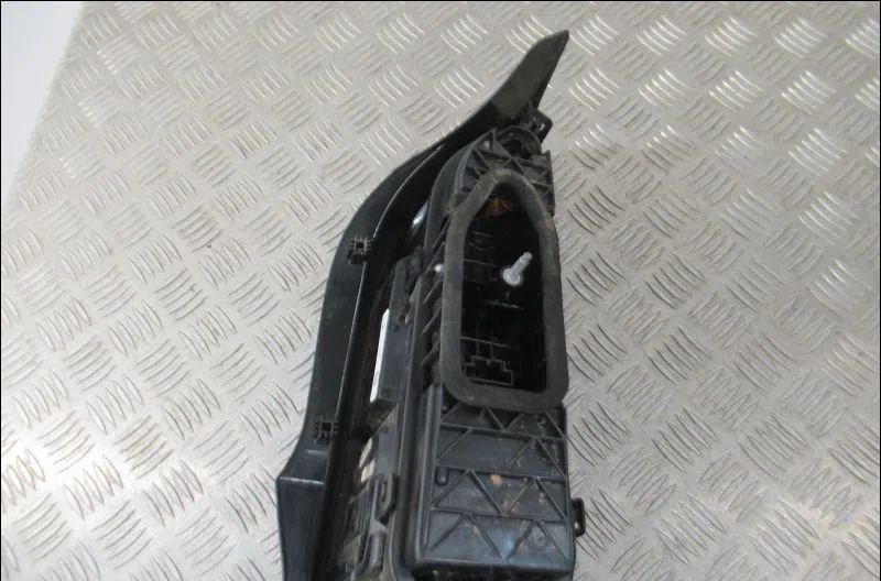 Feu arrière gauche Volkswagen UP! (121, 122, BL1, BL2, BL3, 123) 1.0 (2011-2020) 5 portes occasion