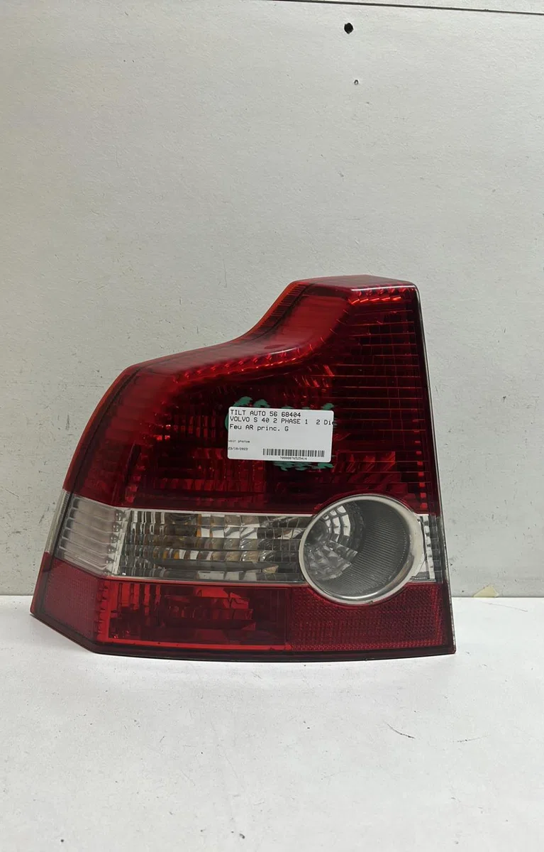 Feu arrière gauche Volvo S40 II (544) 2.0 d (2004-2010) occasion