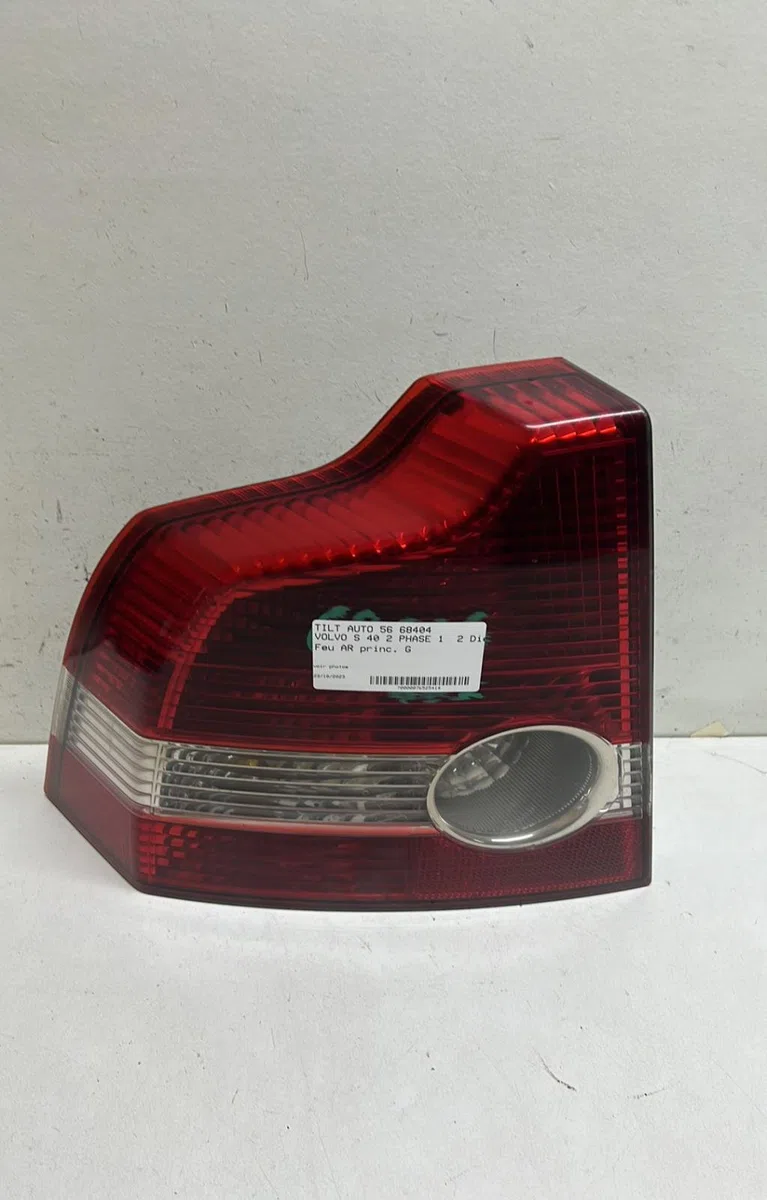 Feu arrière gauche Volvo S40 II (544) 2.0 d (2004-2010) occasion