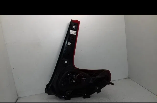 Feu arrière gauche Volvo V40 Cross Country (526) D2 (2012-2016) occasion