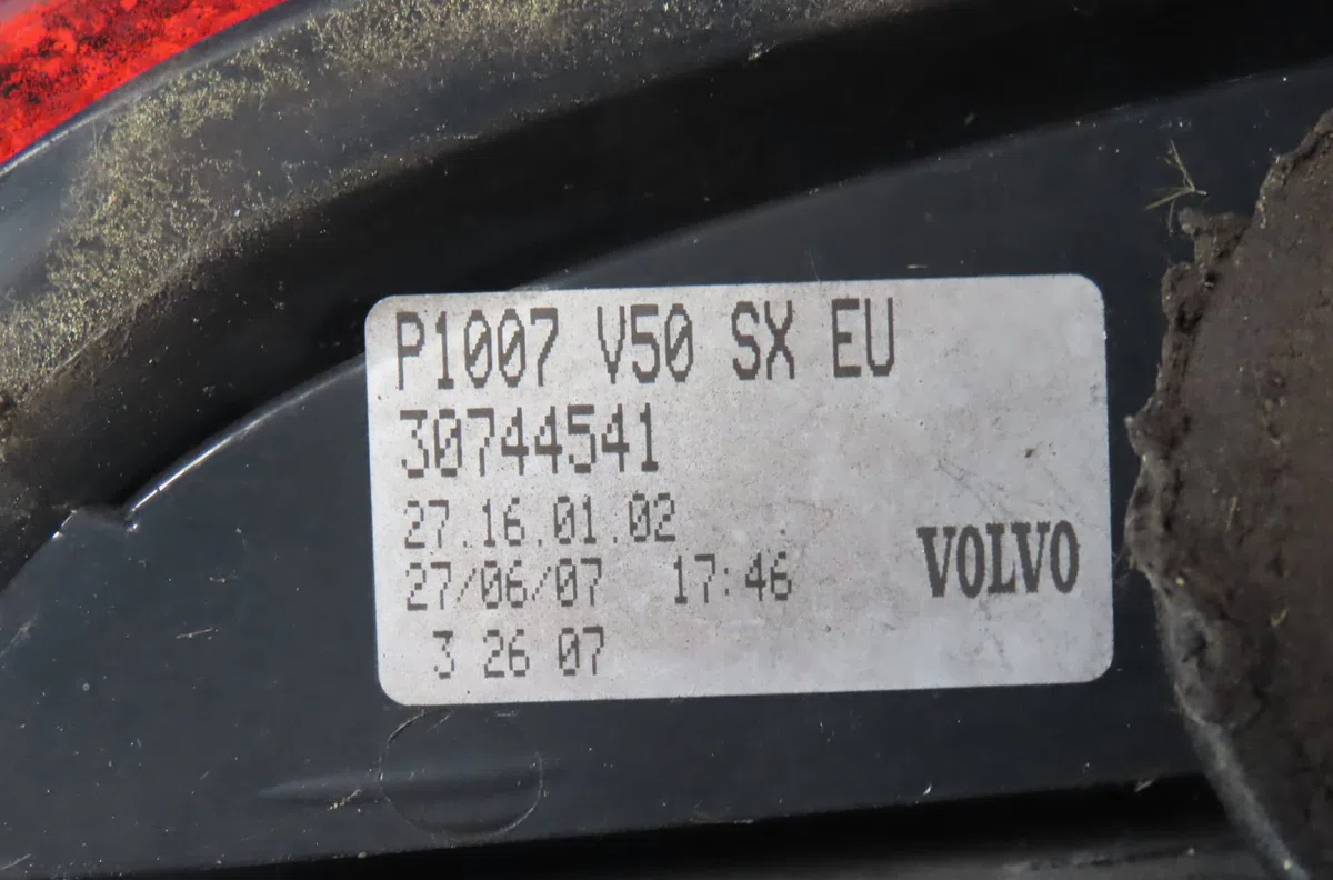 Feu arrière gauche Volvo V50 (545) 1.6 d (2005-2011) occasion
